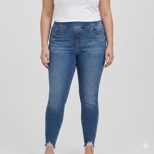 Torrid Lean Jean Super Soft Pull On High Rise Frayed Step Hem Skinny 1R